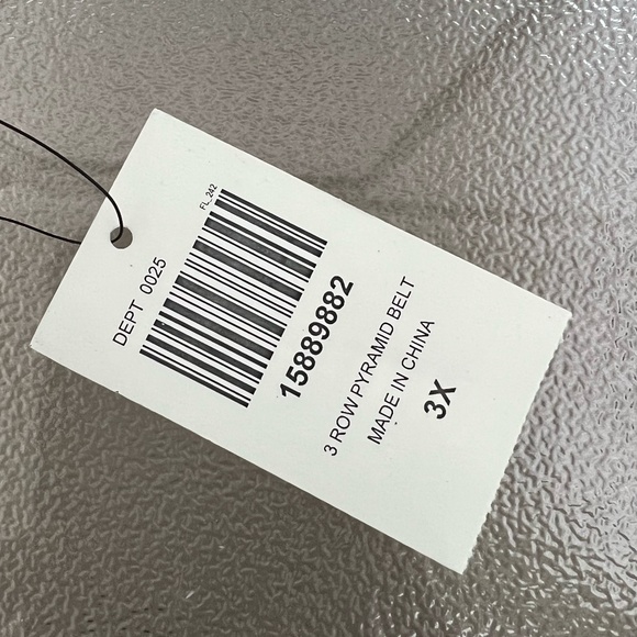 Hot Topic 3 Row Pyramid Belt In Black & Silver Size 3X - Picture 7 of 7